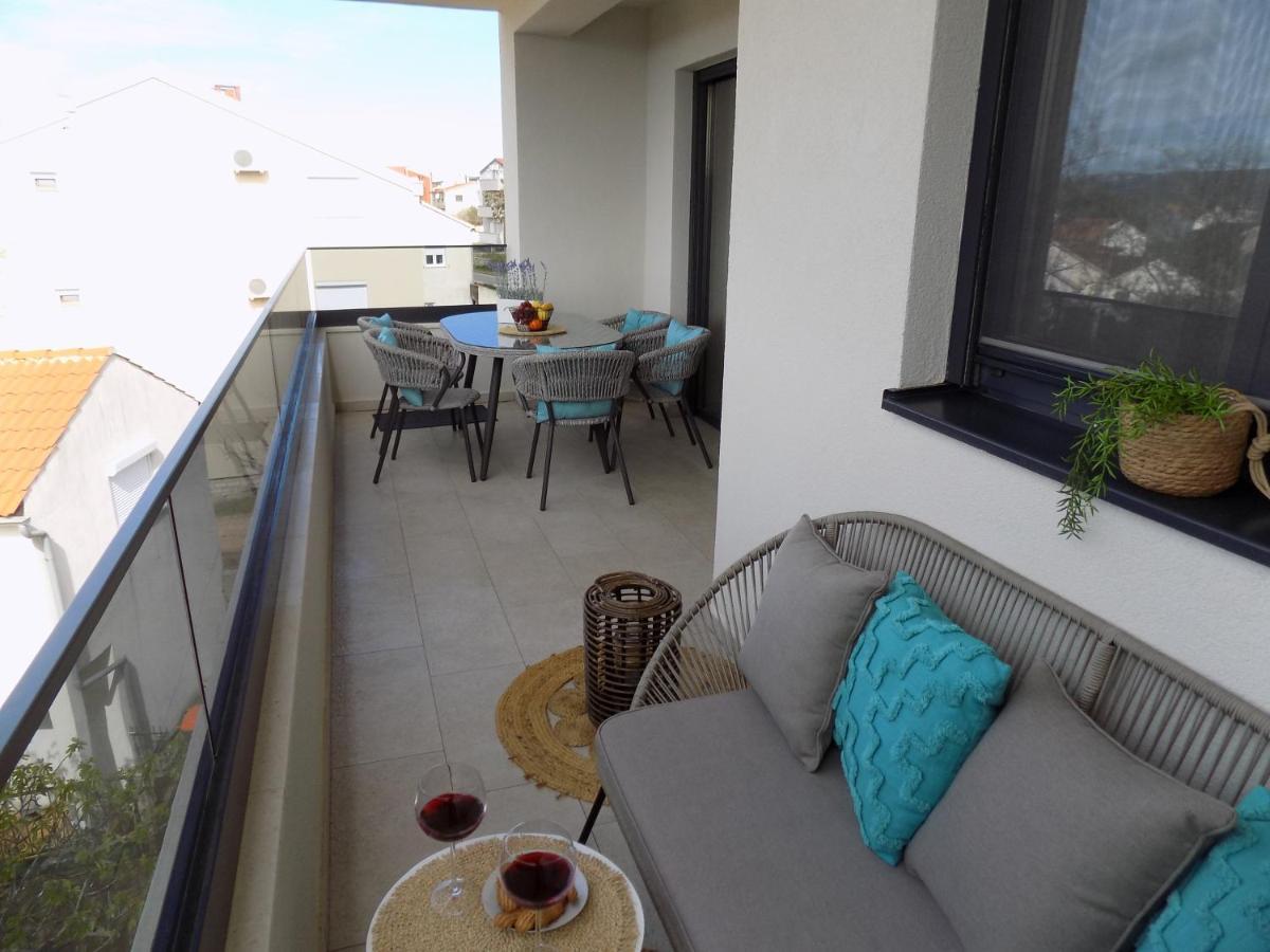 Penthouse Aurelia, Rooftop Terrace & Jacuzzi Turanj Exterior photo